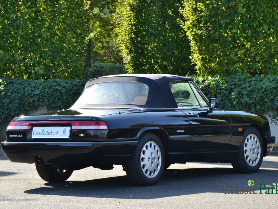 Image 9/50 of Alfa Romeo 2.0 Spider (1990)