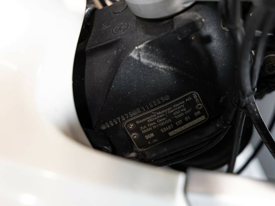 Image 7/25 de BMW R 1100 GS (1994)