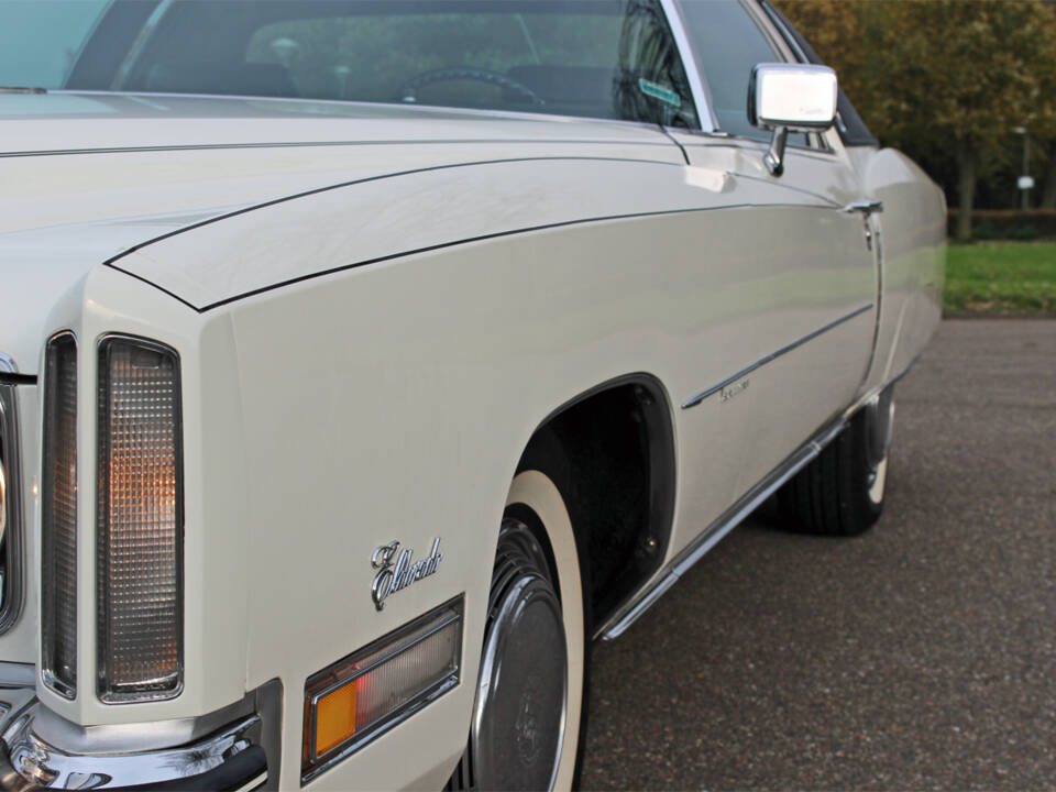 Image 19/35 of Cadillac Fleetwood Eldorado Coupe (1972)