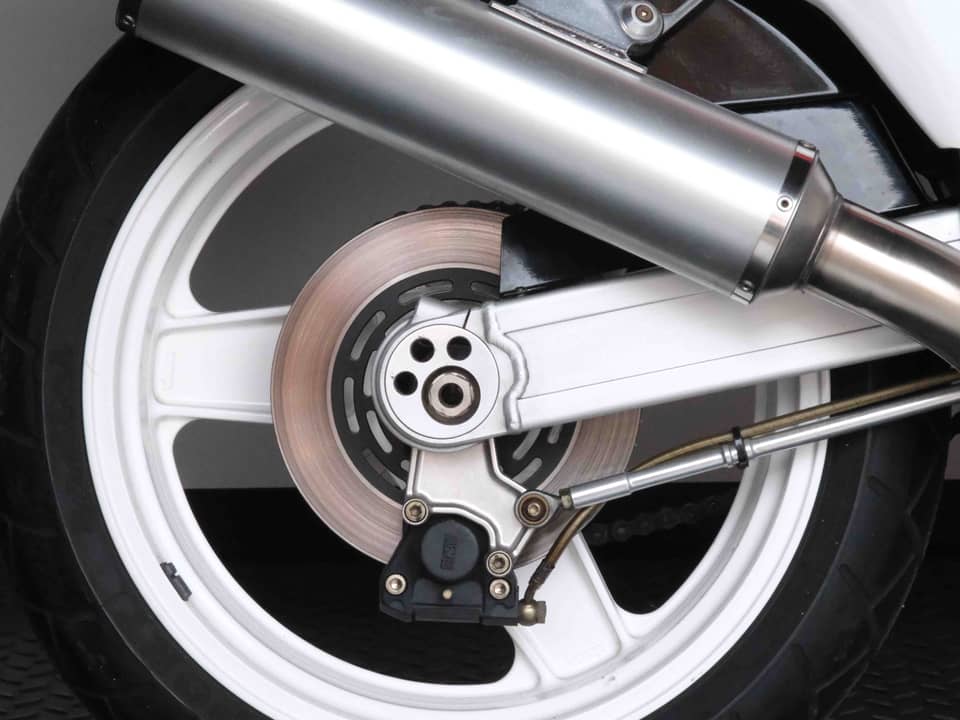 Image 4/95 of Bimota YB6 (1990)