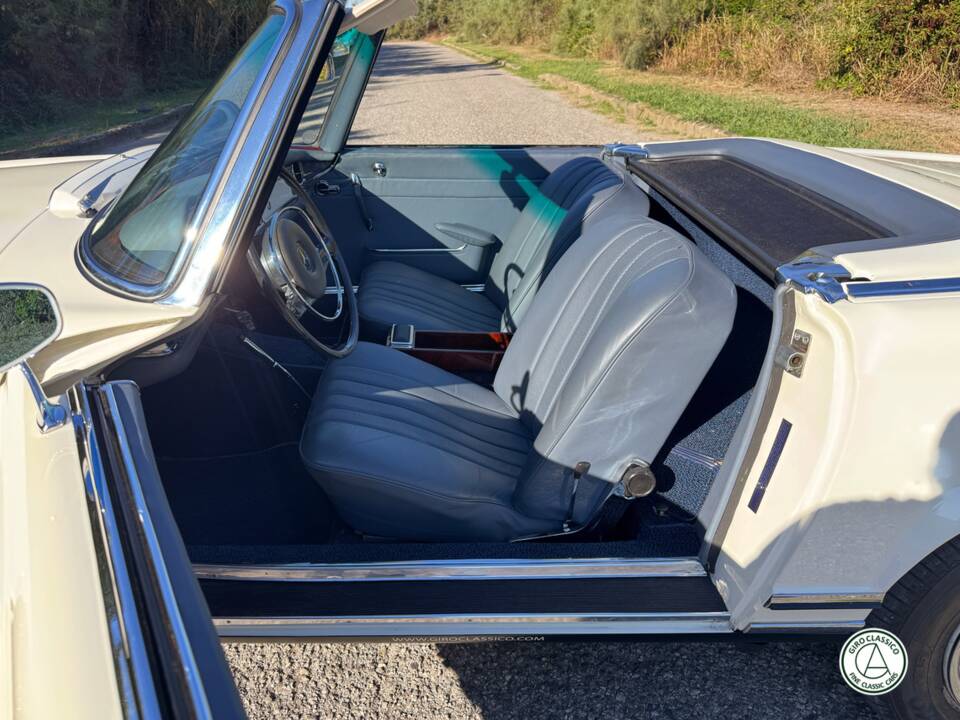 Bild 22/36 von Mercedes-Benz 250 SL (1967)