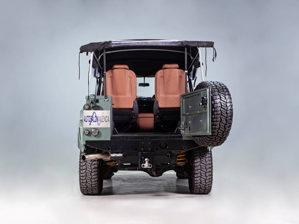 Image 42/44 of Land Rover Defender 90 (2011)