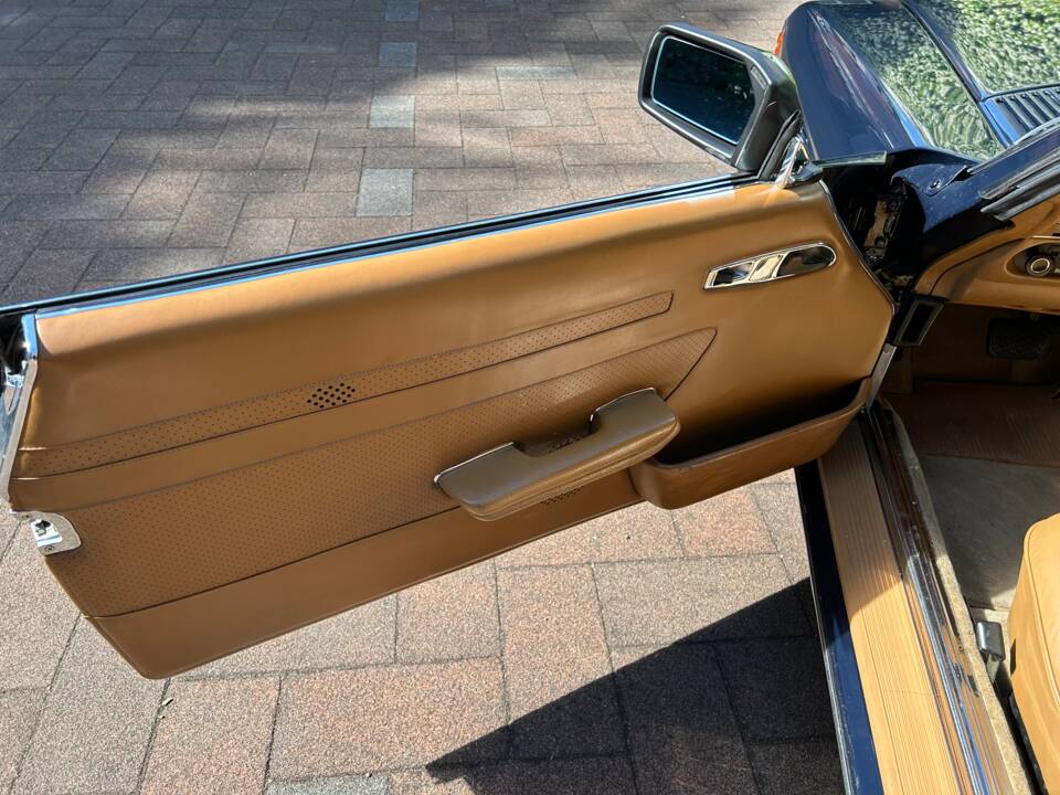 Image 19/50 of Mercedes-Benz 380 SL (1983)
