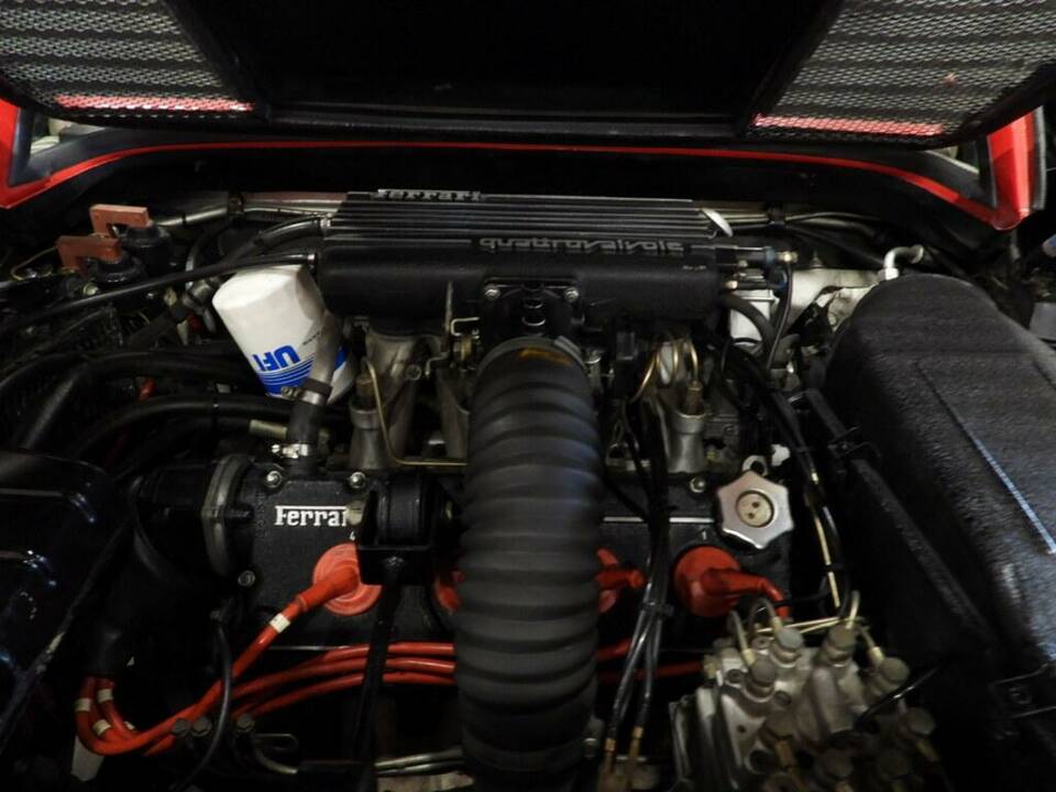 Afbeelding 5/10 van Ferrari 308 GTSi Quattrovalvole (1984)