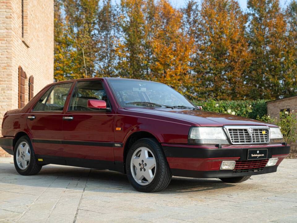 Imagen 2/50 de Lancia Thema 8.32 (1989)