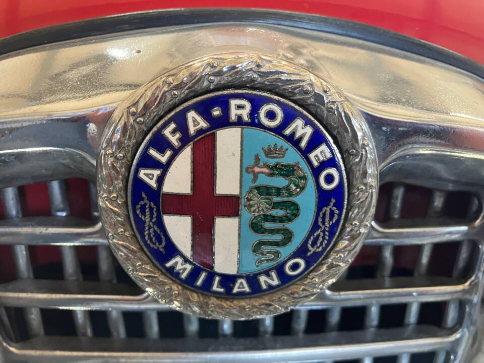 Bild 12/17 von Alfa Romeo Giulietta Sprint 1300 (1964)