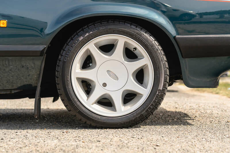 Image 19/46 de Ford Capri III 280 Brooklands (1987)
