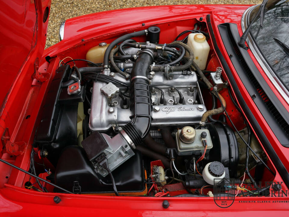 Imagen 4/50 de Alfa Romeo 2000 Spider Veloce (1982)