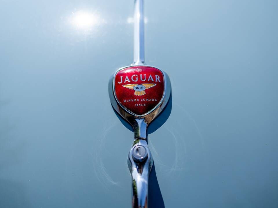 Image 12/50 of Jaguar XK 140 FHC (1955)