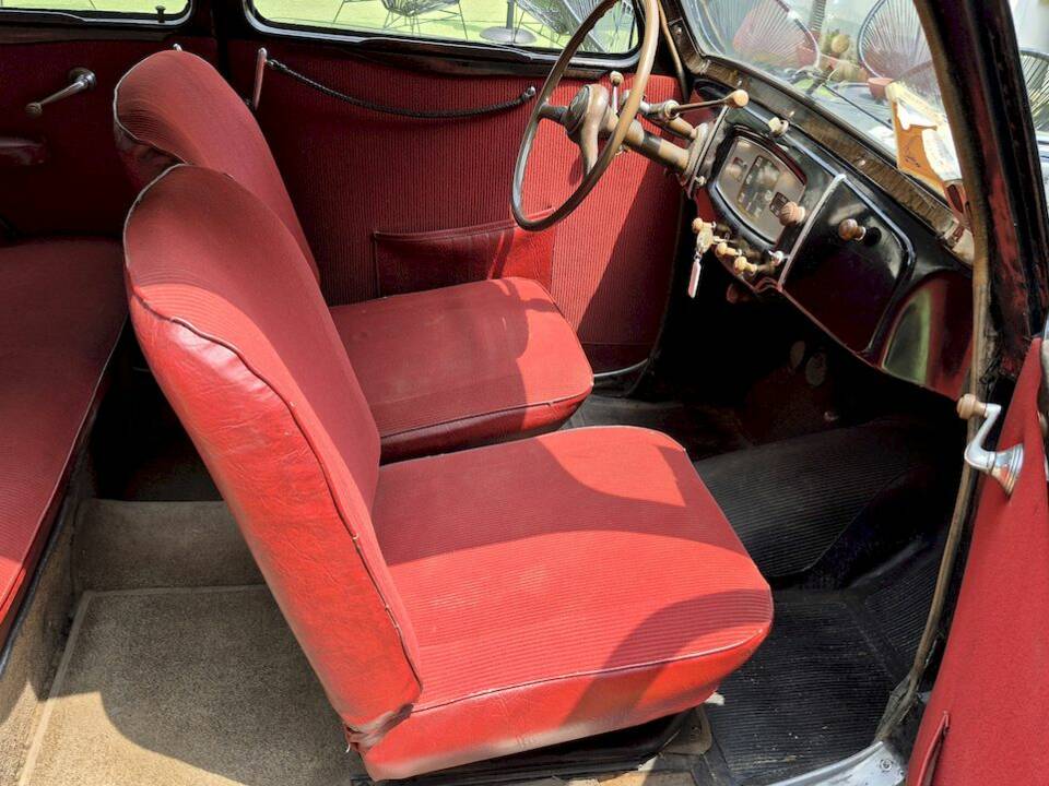 Image 33/47 of FIAT 1100 E (1952)