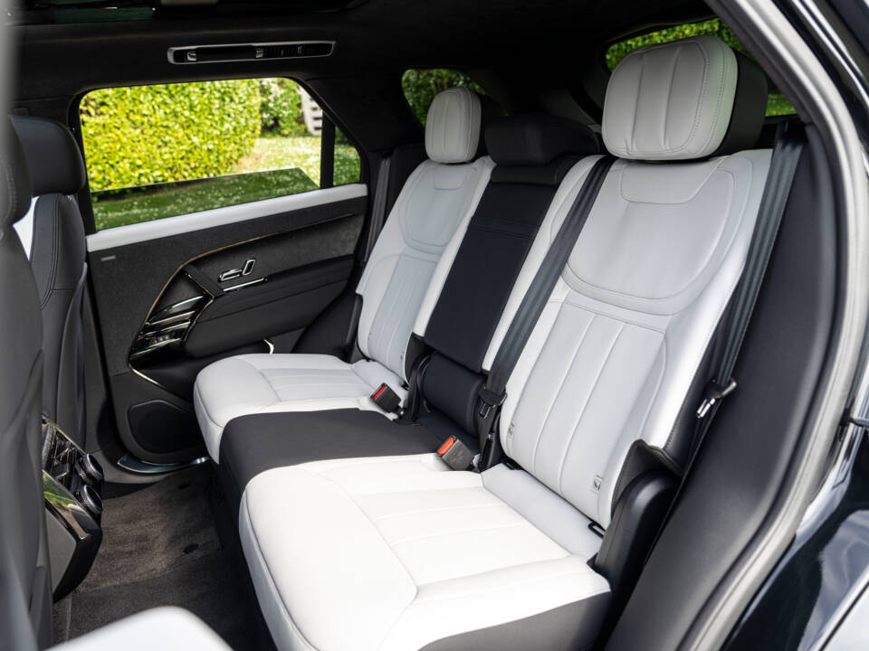 Image 25/32 of Land Rover Range Rover Sport P530 (2023)