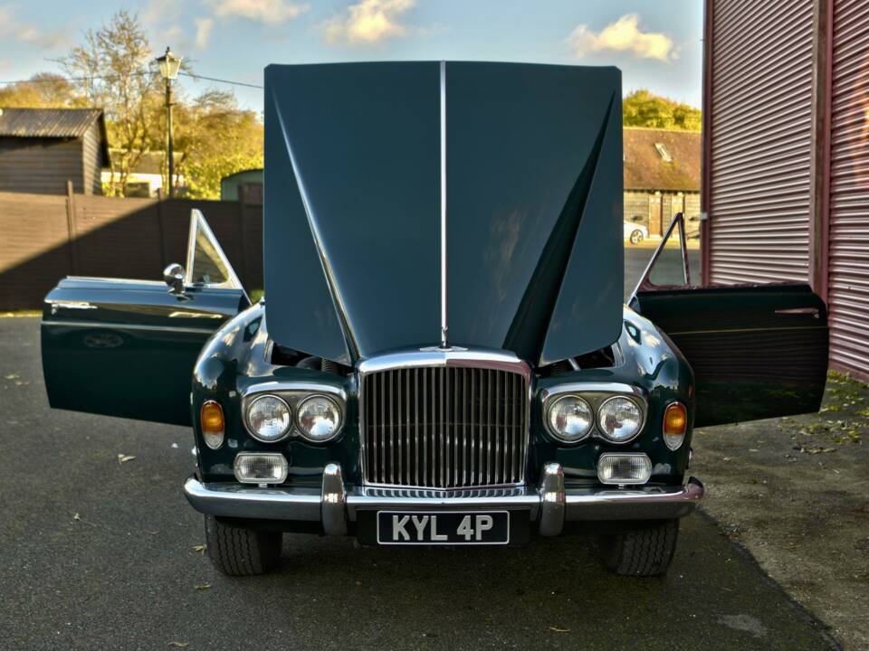 Bild 20/50 von Bentley Corniche I (1975)