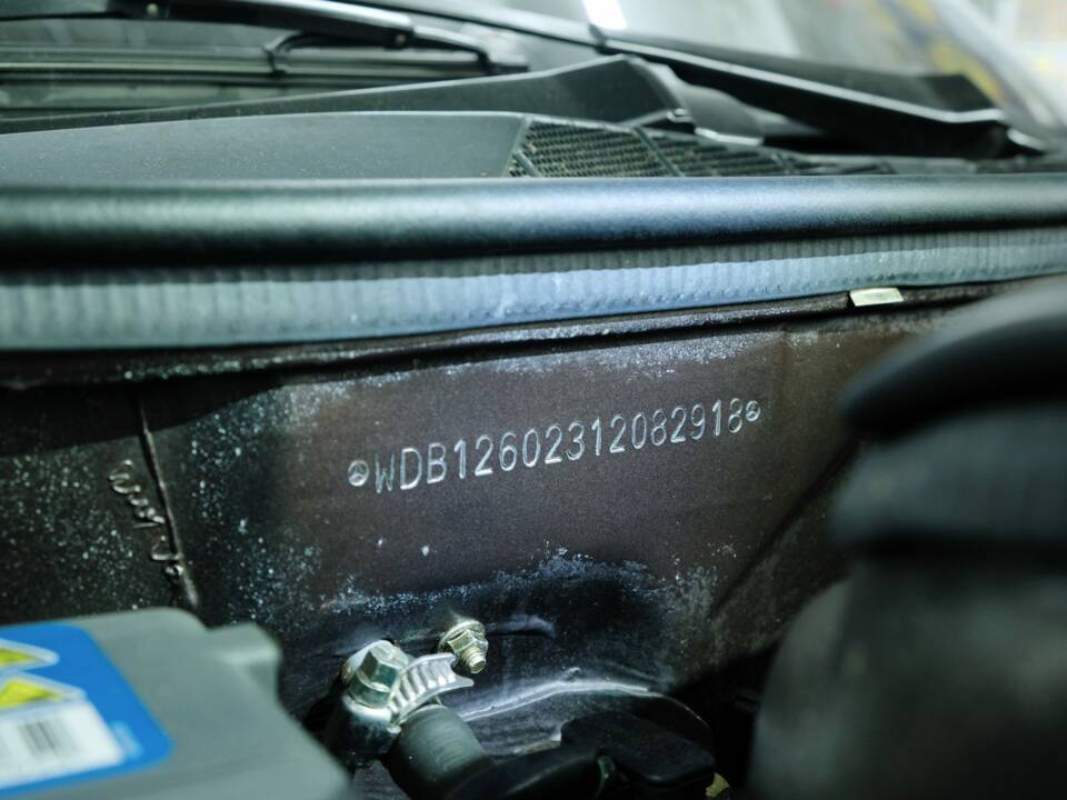 Bild 13/50 von Mercedes-Benz 280 SEL (1983)