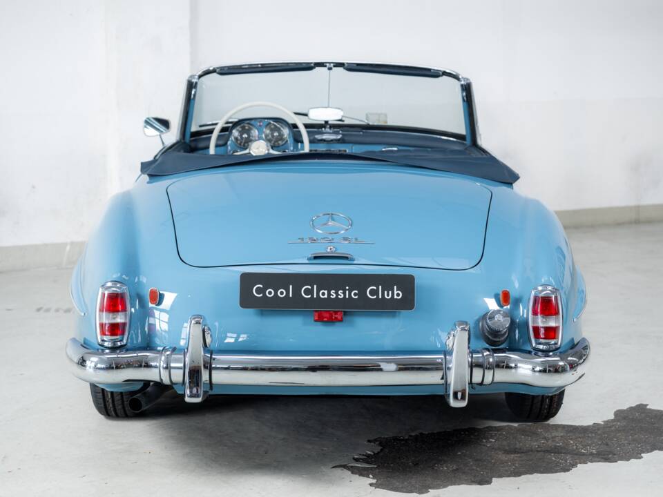 Image 7/40 of Mercedes-Benz 190 SL (1962)