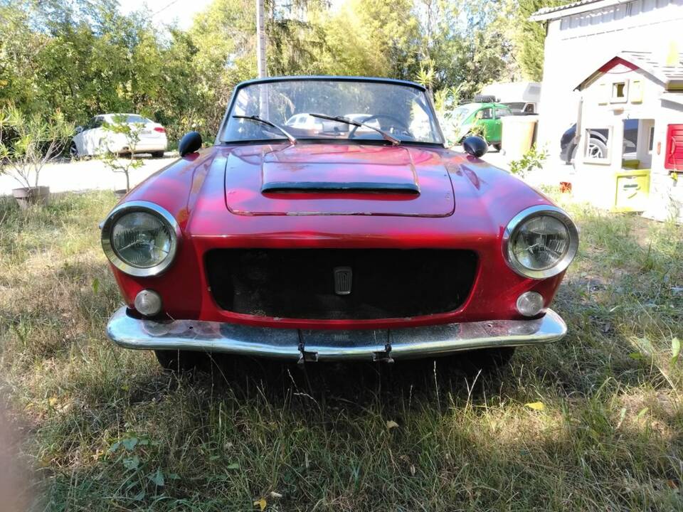 Afbeelding 3/8 van FIAT 1200 Convertible (1960)