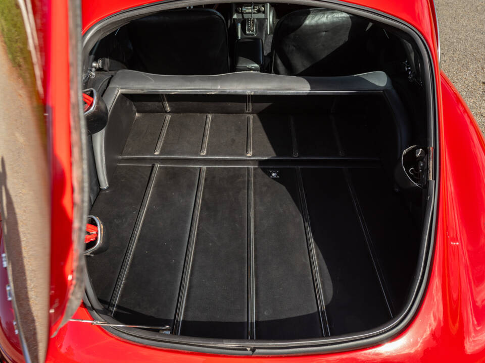 Image 13/20 of Jaguar E-Type (2+2) (1969)