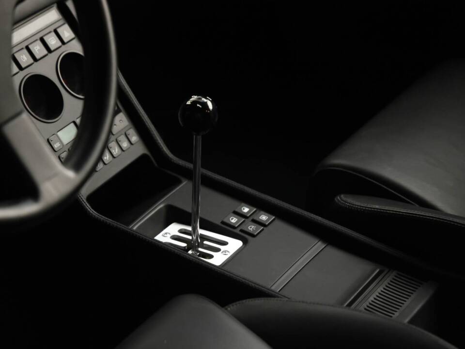 Image 24/26 of Ferrari 348 TB (1991)