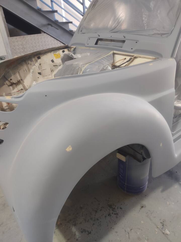 Image 81/91 of Renault R 4 F6 (1988)