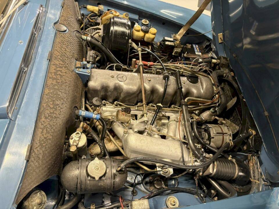 Image 28/36 de Mercedes-Benz 280 SL (1970)
