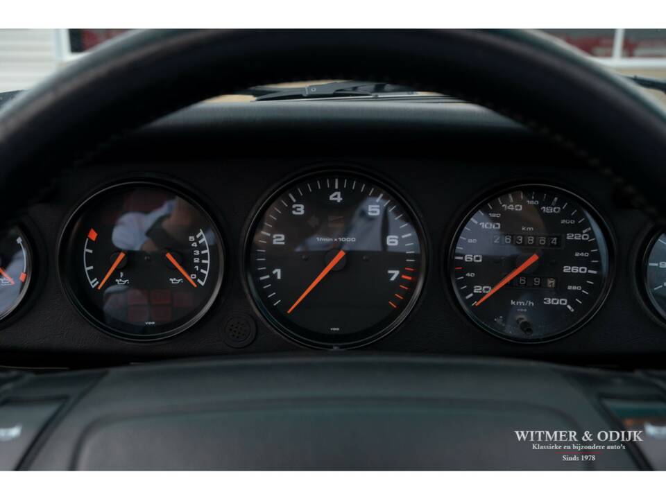 Bild 21/27 von Porsche 911 Carrera 2 (1992)