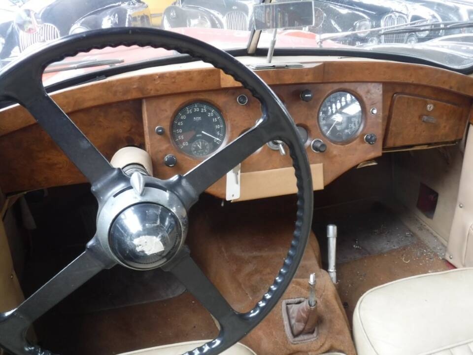 Afbeelding 37/46 van Jaguar XK 120 DHC (1954)