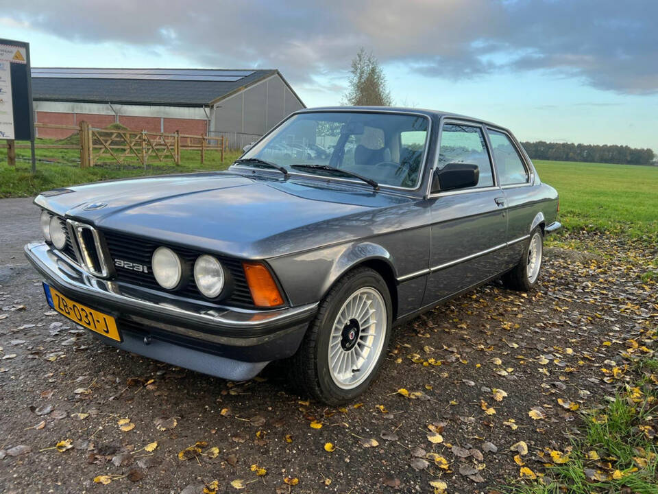 Bild 5/8 von BMW 323i (1980)