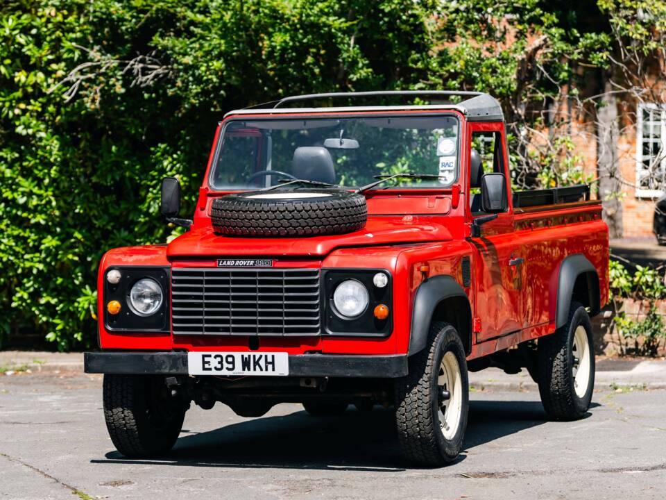 Image 6/19 of Land Rover 110 (1988)