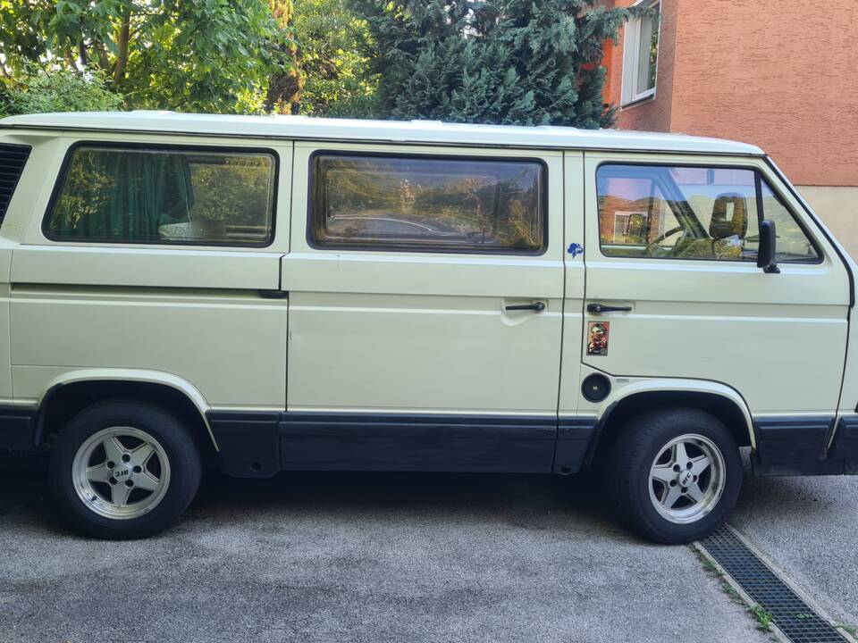 Bild 4/17 von Volkswagen T3 Bus 2.1 (G-Kat) (1989)