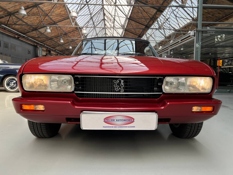 Image 4/28 of Peugeot 504 Convertible (1981)