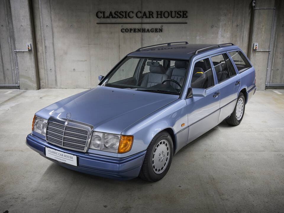Image 15/100 of Mercedes-Benz 230 TE (1990)