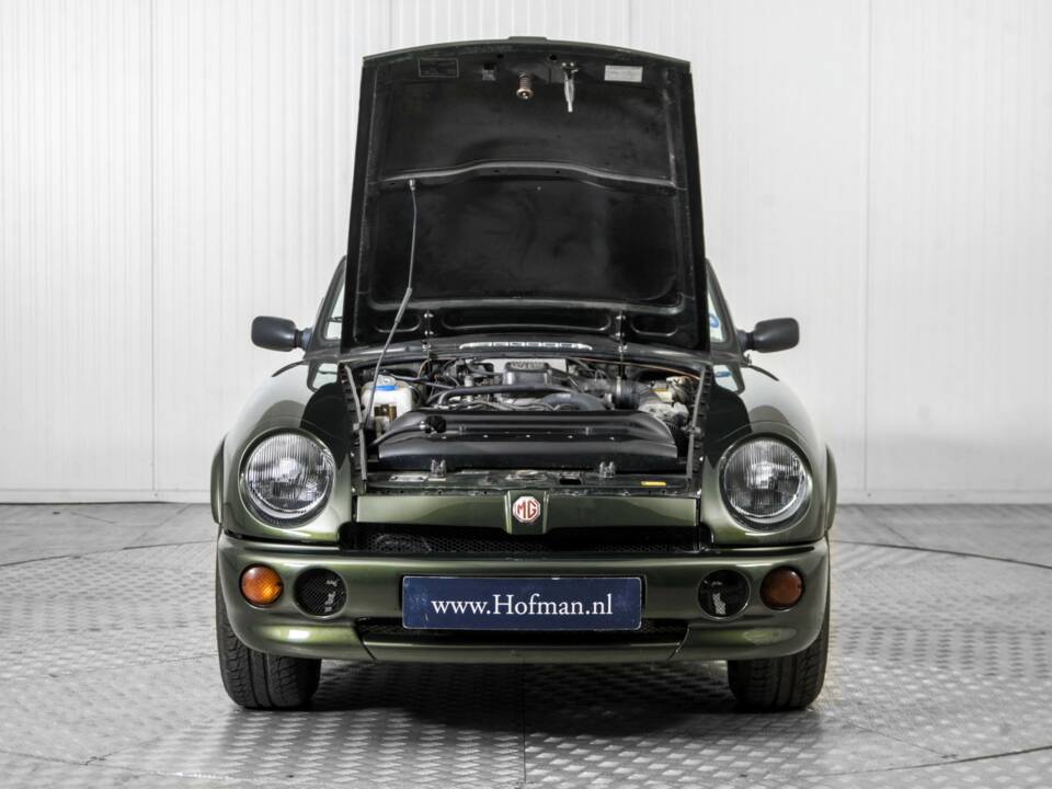 Immagine 36/50 di MG RV8 (1994)