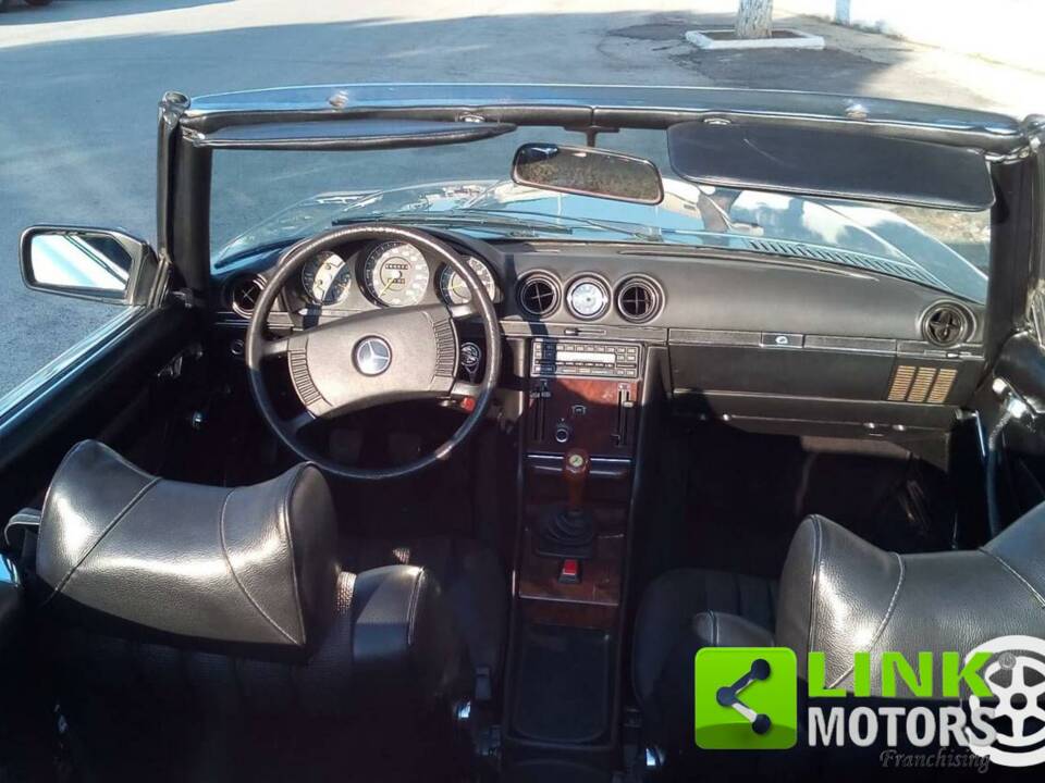 Image 4/10 of Mercedes-Benz 350 SL (1973)