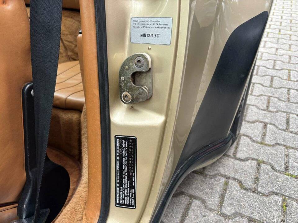 Bild 24/28 von Porsche 911 Turbo 3.0 (1976)