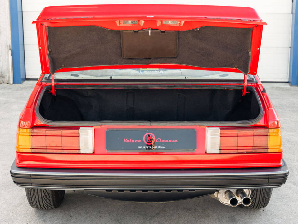 Bild 63/71 von Maserati Biturbo Si (1987)