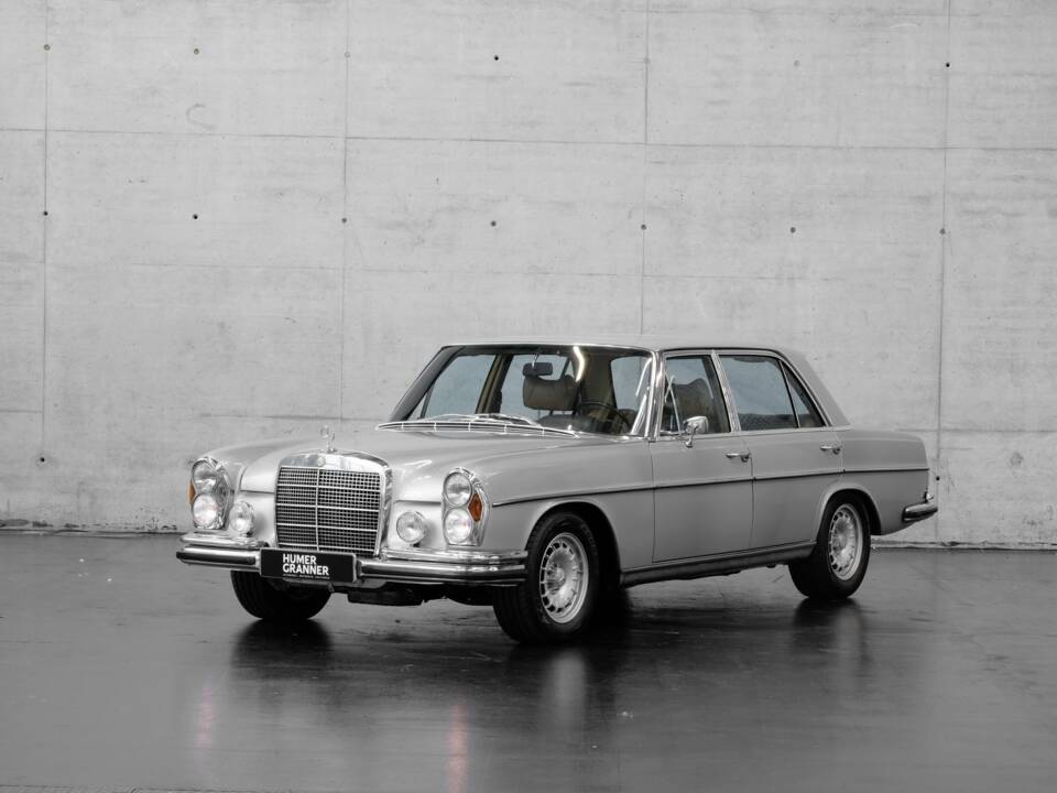 Immagine 1/50 di Mercedes-Benz 300 SEL 6.3 (1968)