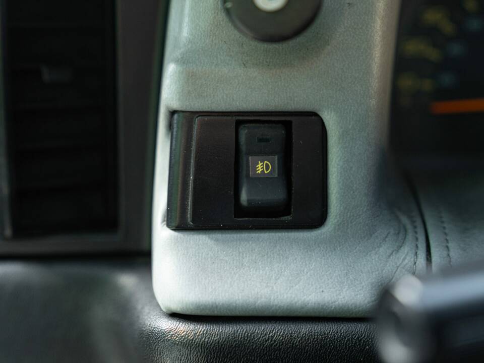Bild 37/50 von Chevrolet Camaro Z28 (1992)