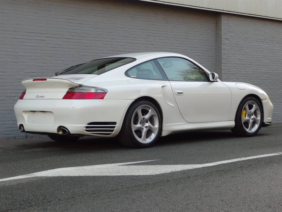 Bild 2/99 von Porsche 911 Turbo (2004)