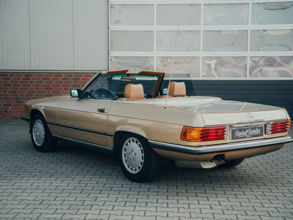 Image 5/99 of Mercedes-Benz 300 SL (1985)