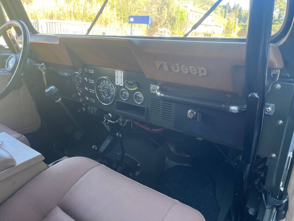 Image 21/30 of Jeep CJ-7 (1979)
