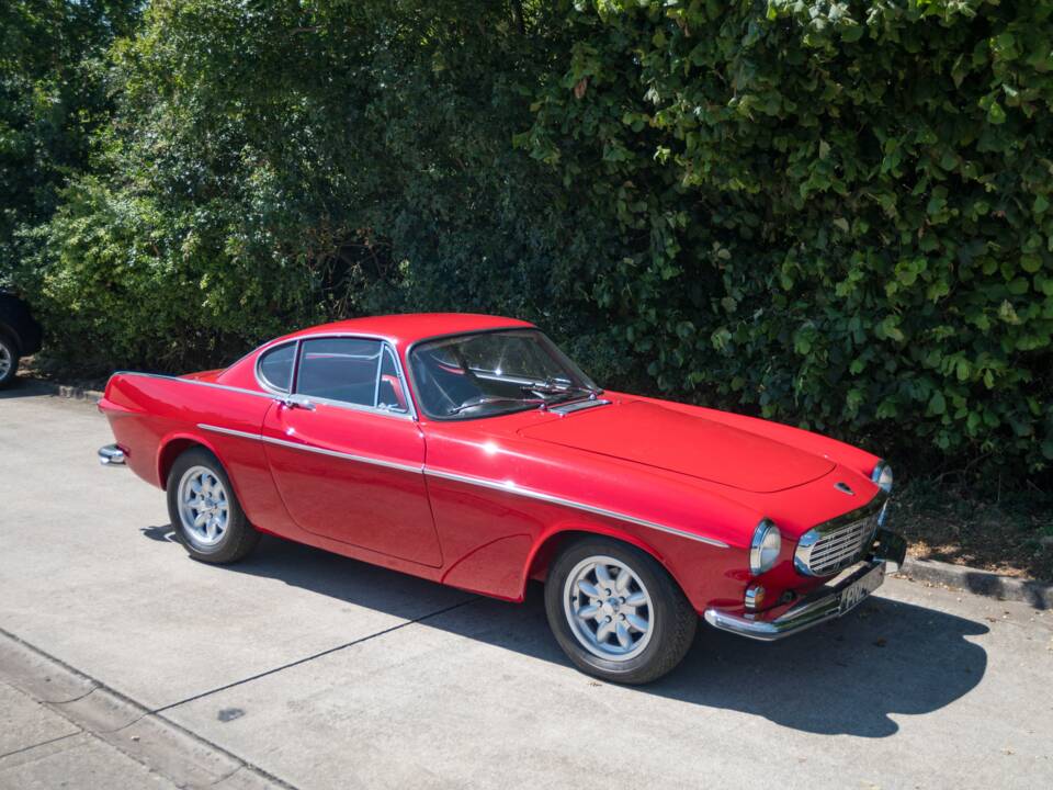 Image 40/50 of Volvo 1800 S (1968)