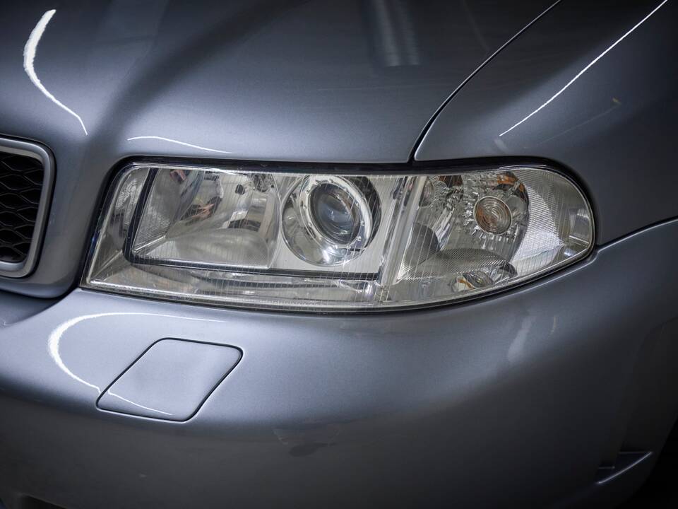 Imagen 39/100 de Audi RS4 Avant (2001)