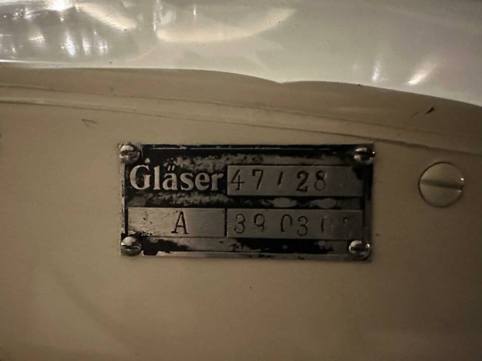 Image 34/59 of Steyr 220 &quot;Gläser&quot; (1939)