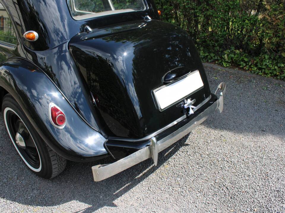 Afbeelding 2/51 van Citroën Traction Avant 11 Familiale (1955)