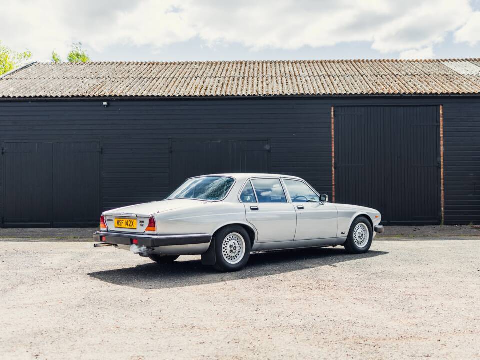 Imagen 22/50 de Jaguar XJ 6 4.2 (1982)