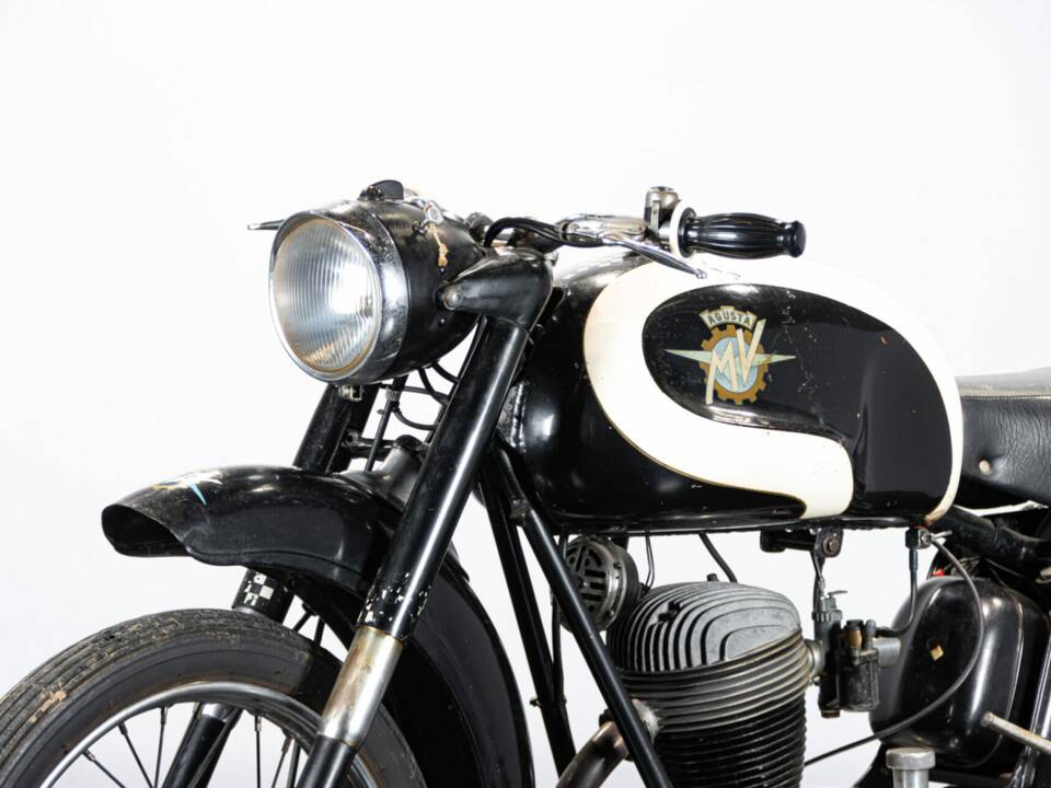 Immagine 29/50 di MV Agusta 125 TR (1958)