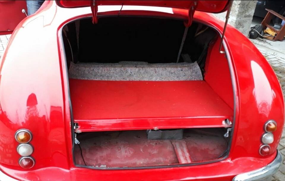 Bild 12/13 von Skoda 1200 (1956)