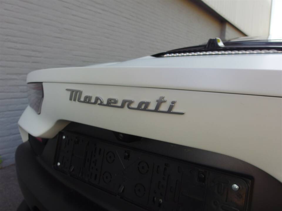 Imagen 18/100 de Maserati MC20 (2022)