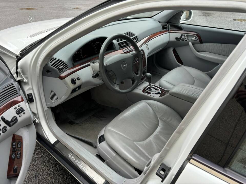 Immagine 9/20 di Mercedes-Benz S 430 (2000)