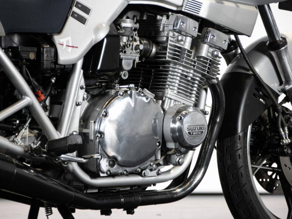 Immagine 22/50 di Suzuki GSX 750S Katana (1982)