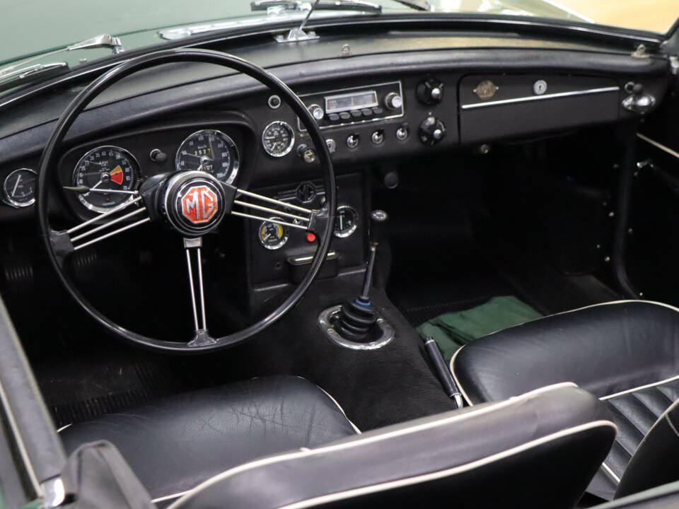 Bild 5/50 von MG MGB (1965)